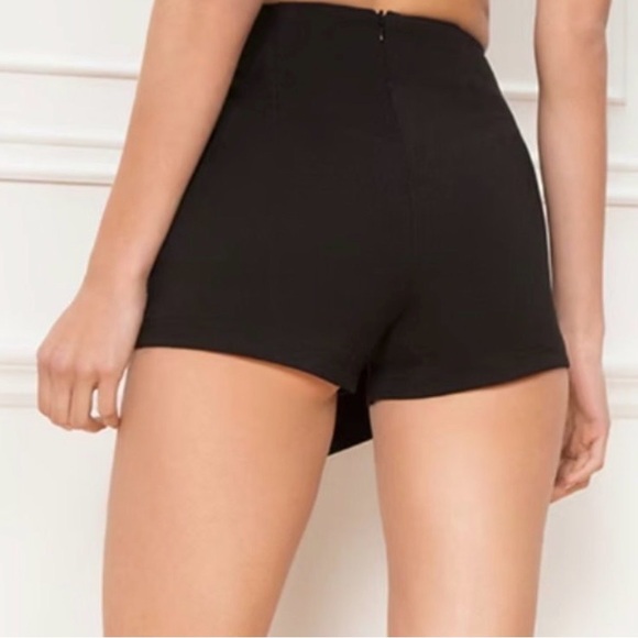 Superdown Christina Buckle Wrap Black Skort Women’s Size Small Party Baddie - Picture 2 of 16